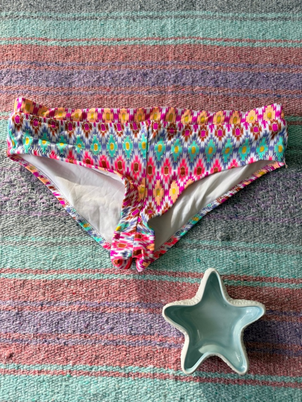 Victoria’s Secret Bikini Bottom Ikat Tribal Print Ruched Front Size Large
